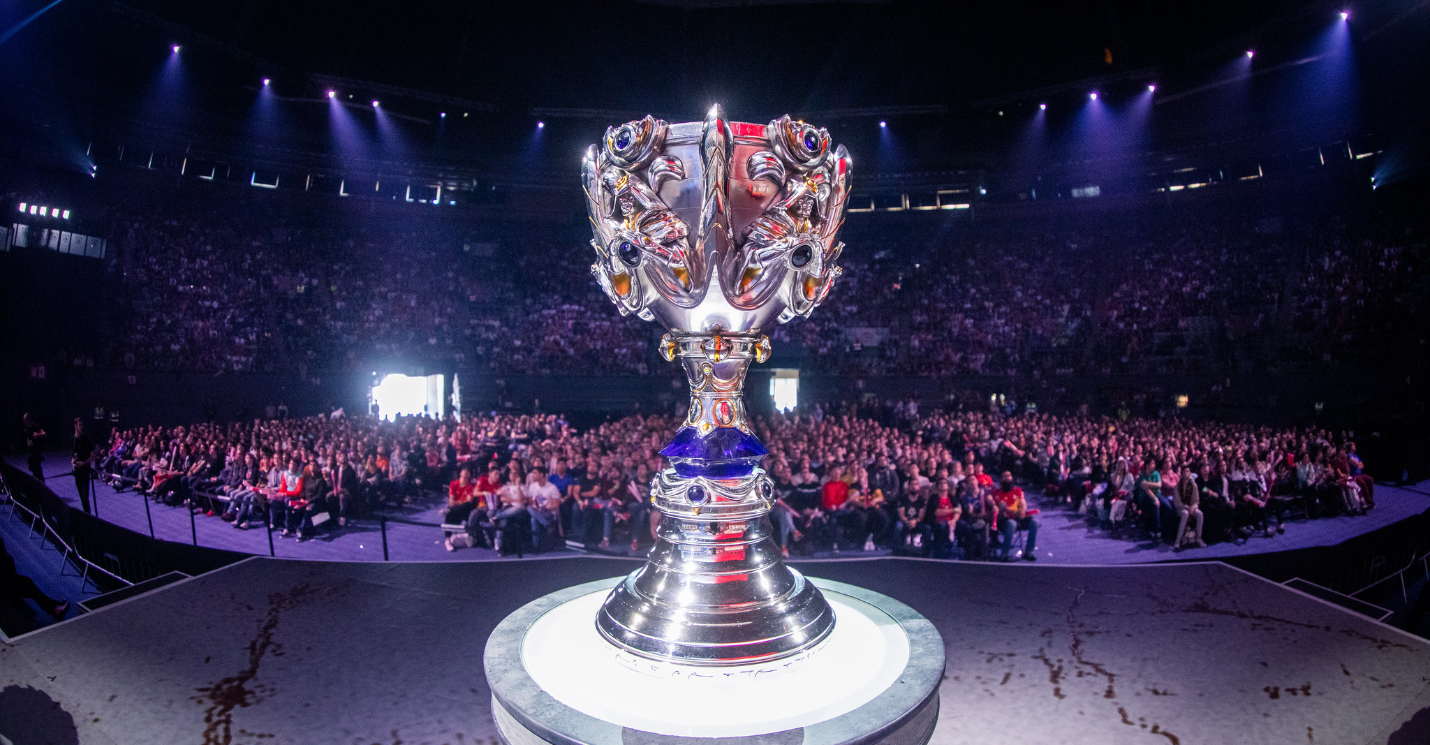 Лига легенд чемпионат. 2020 World Championship по League of Legends. League of Legends World Championship Кубок. League of Legends Worlds 2020. World Champion League of Legends 2020.